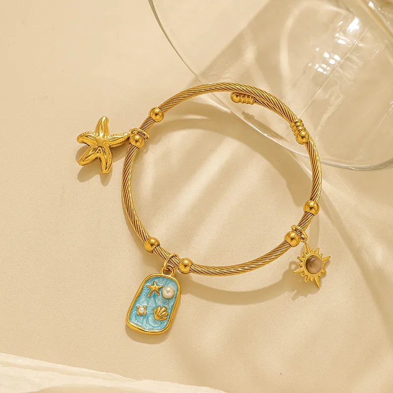 Waterproof Del Mar Gold Bracelet in 18K gold plated stainless steel | 7th of April