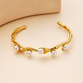Waterproof Vintage Pearl Gold Bracelet in 18K gold plated stainless steel | 7th of April