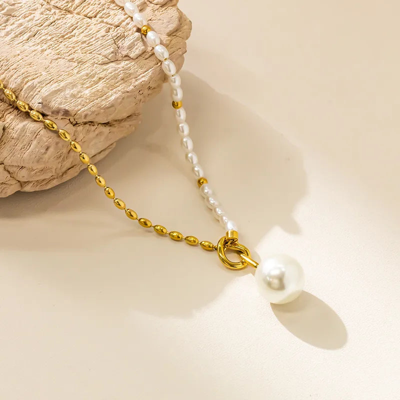 Waterproof Water Drop Pearl Gold Necklace in 18K gold plated stainless steel | 7th of April